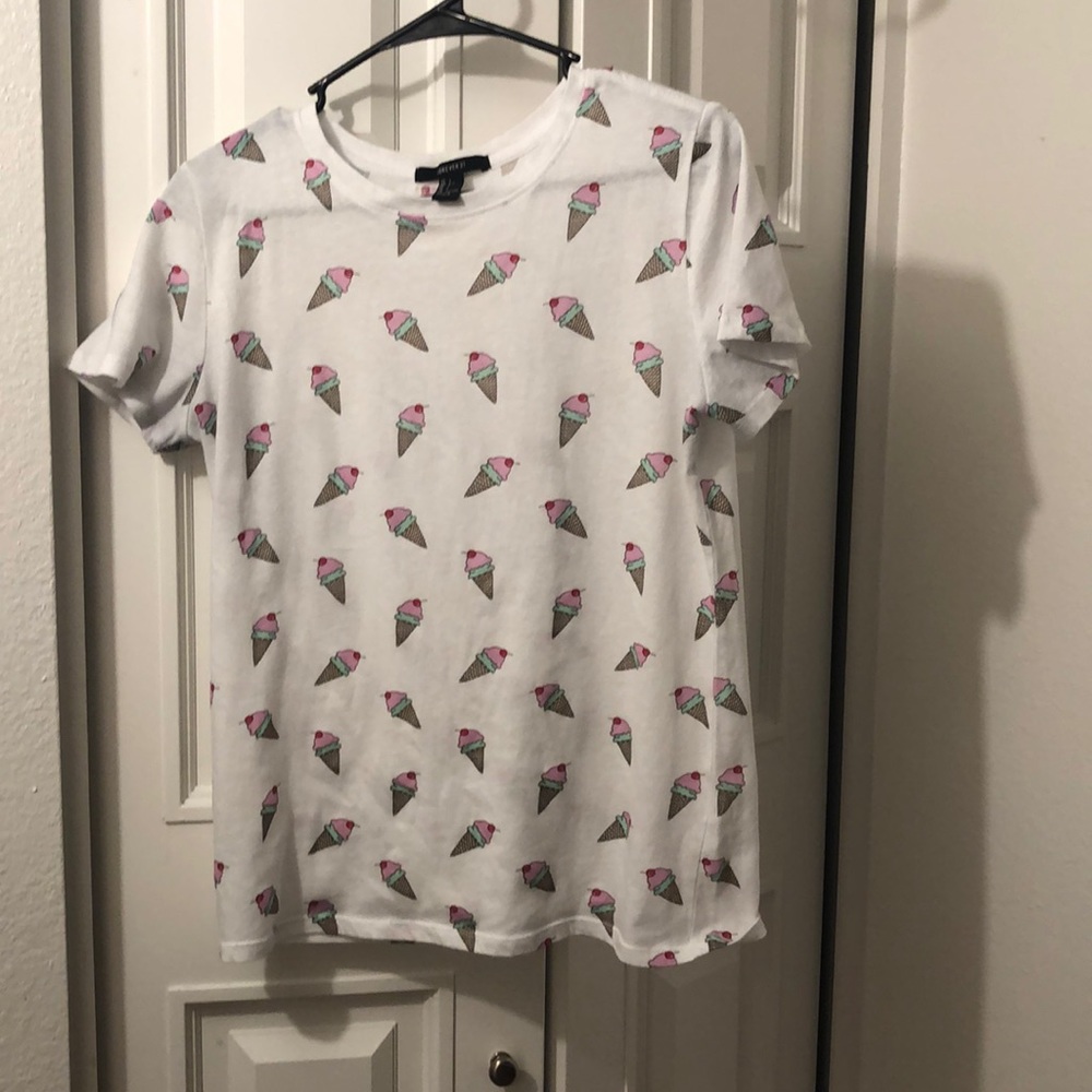 Forever 21 size Large shirt